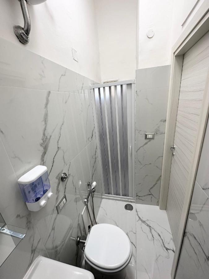 Airport Seaview Rooms Наполи Екстериор снимка