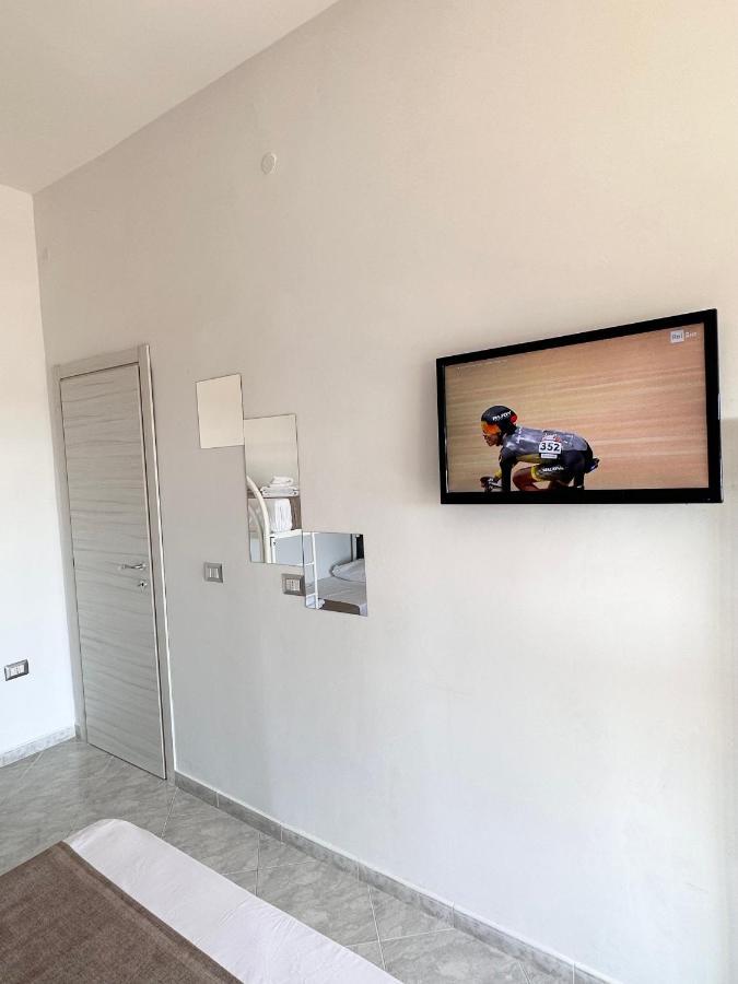 Airport Seaview Rooms Наполи Екстериор снимка